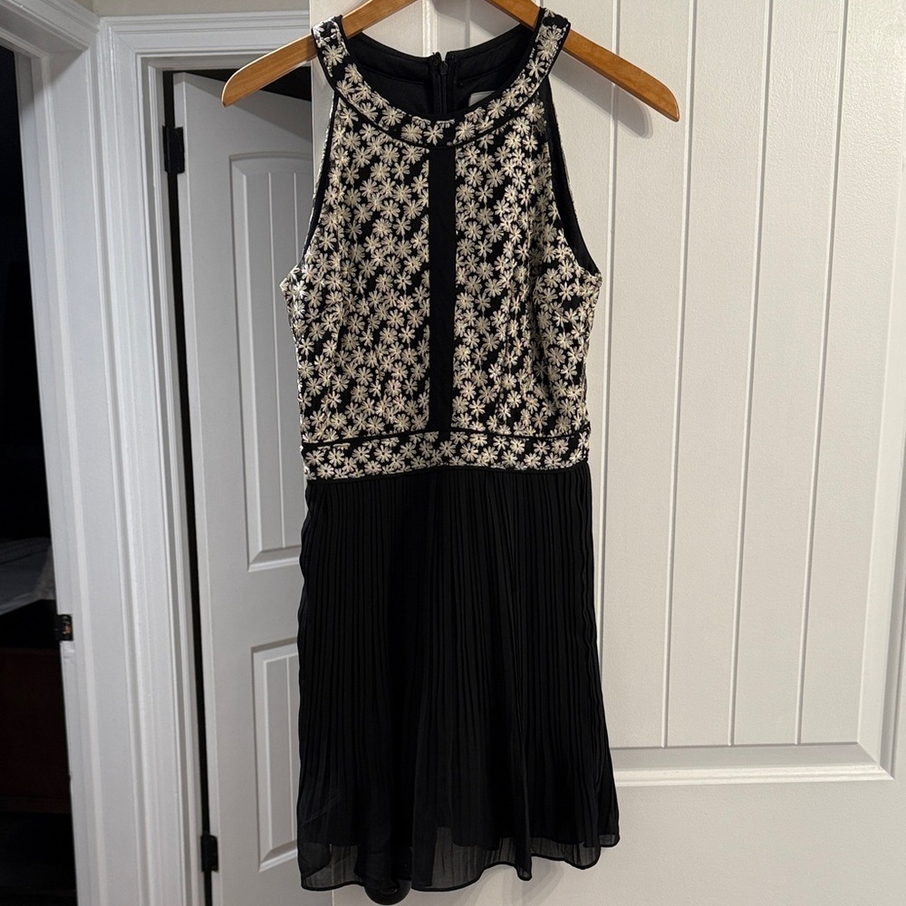 Romeo & Juliet Couture Black and Gold Floral Mini Dress